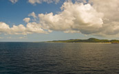 Nuages au dessus d'une le de Honduras